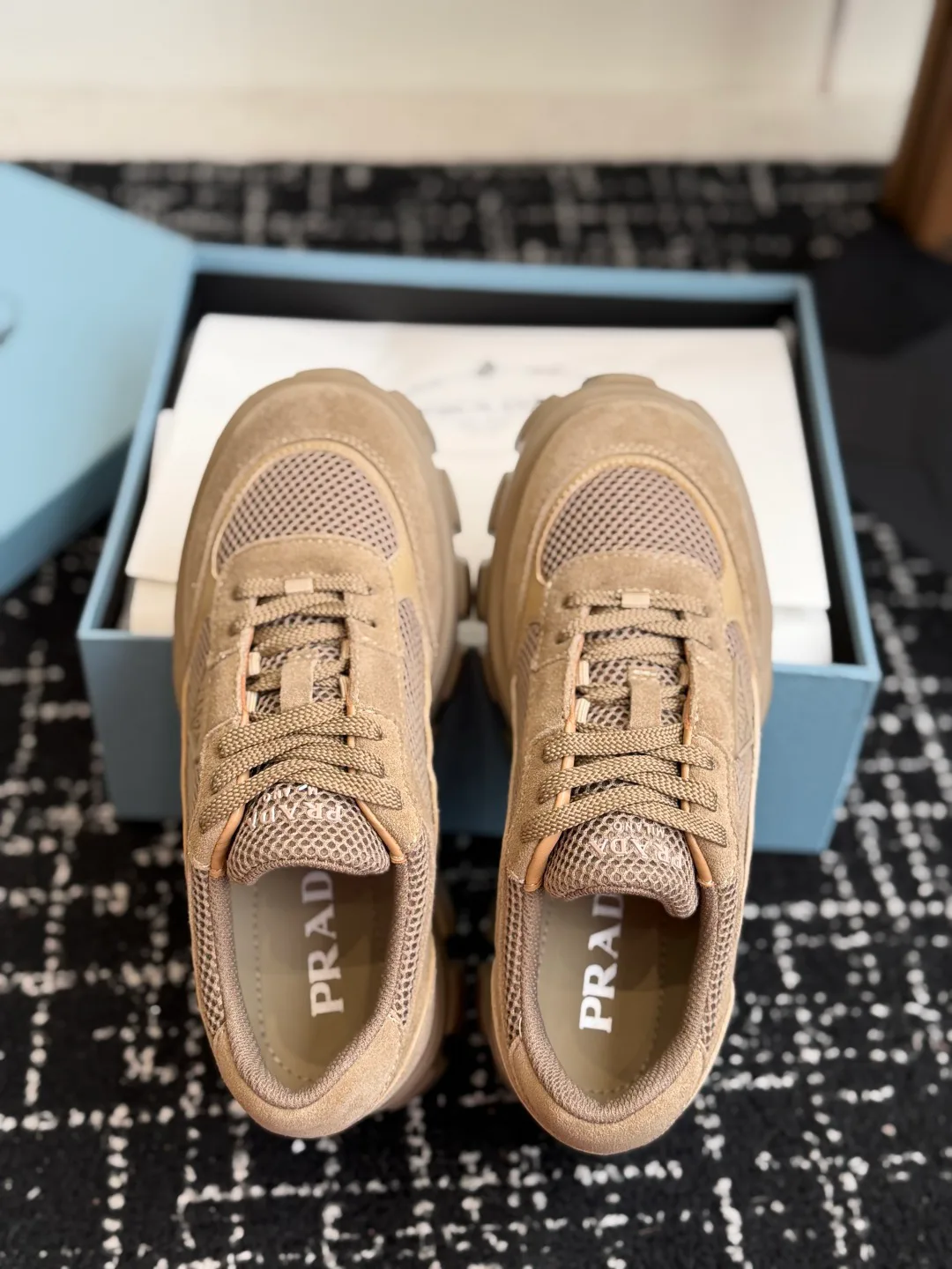 Кроссовки Женские Prada 18138855