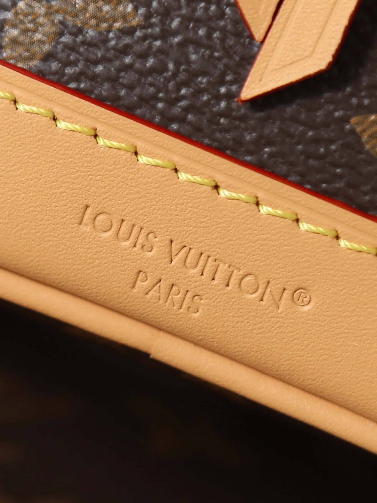 Сумки На Ремне Женские Louis Vuitton 1135326
