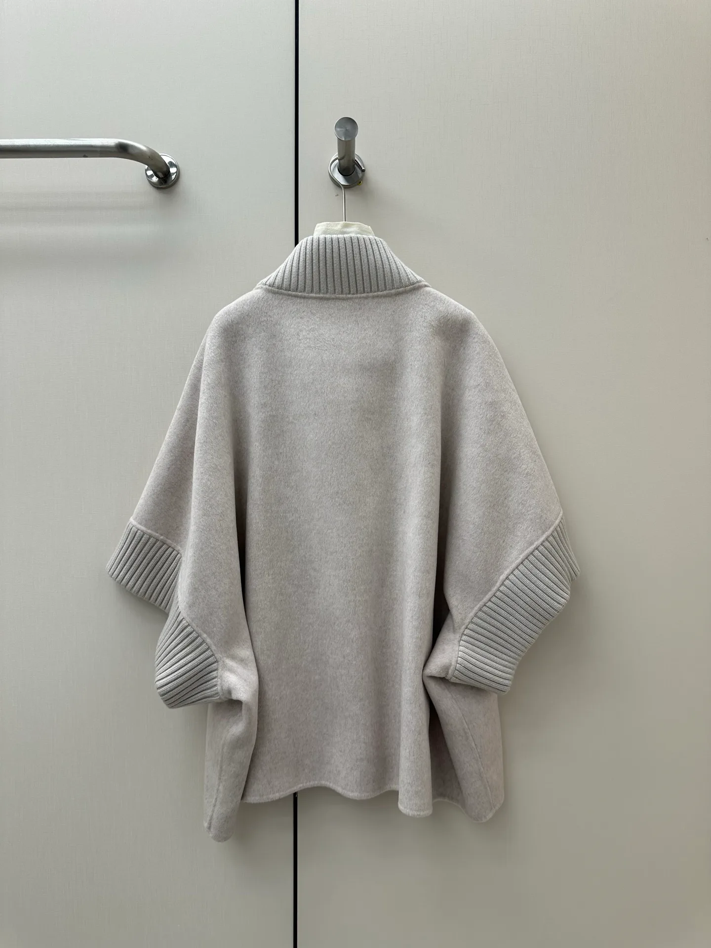 Пальто Женские Loro Piana 18721556