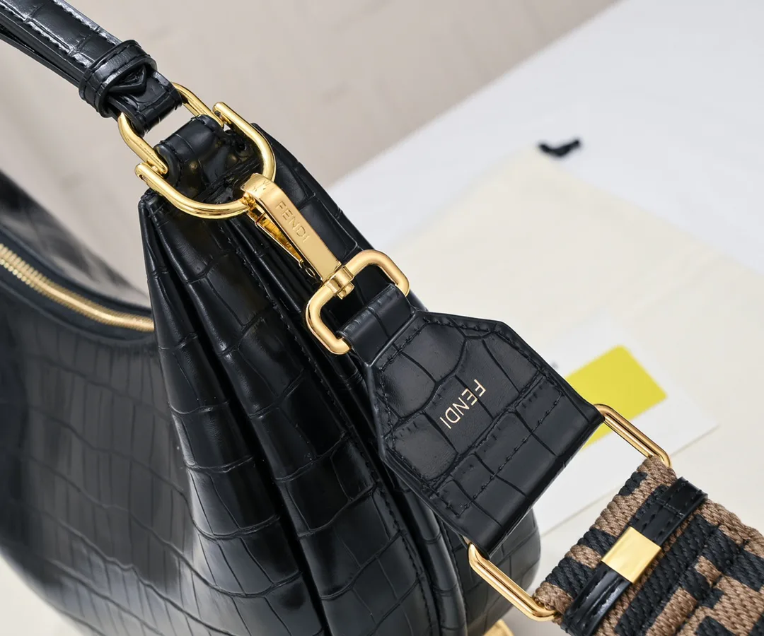Сумки На Ремне Женские Fendi 6541