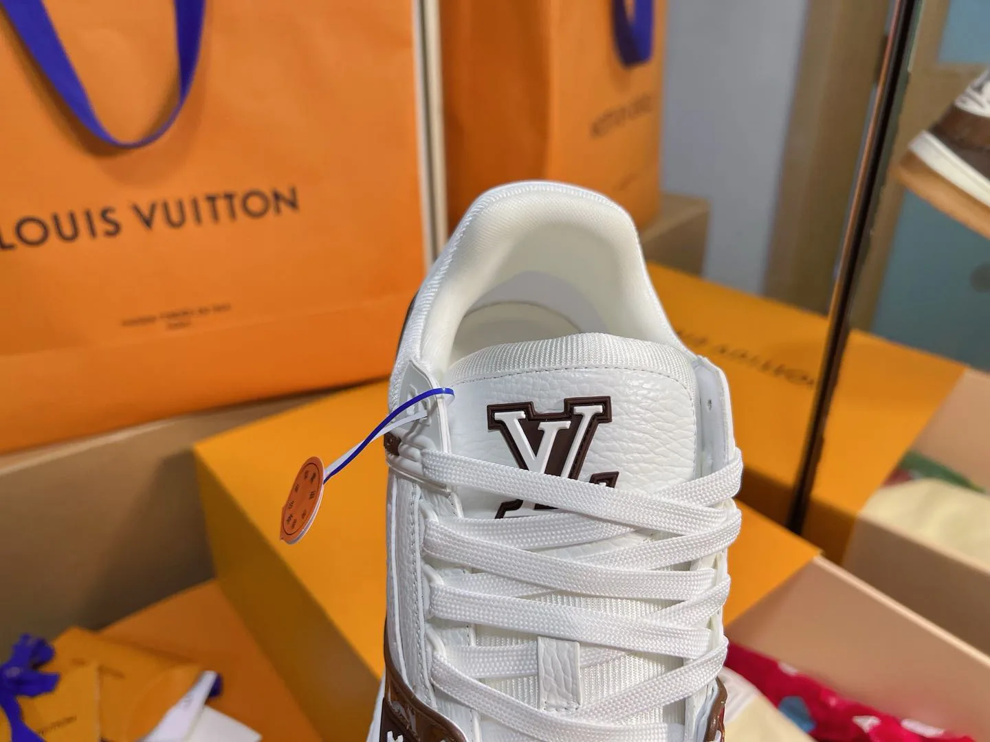 Кроссовки Женские Louis Vuitton 1880919