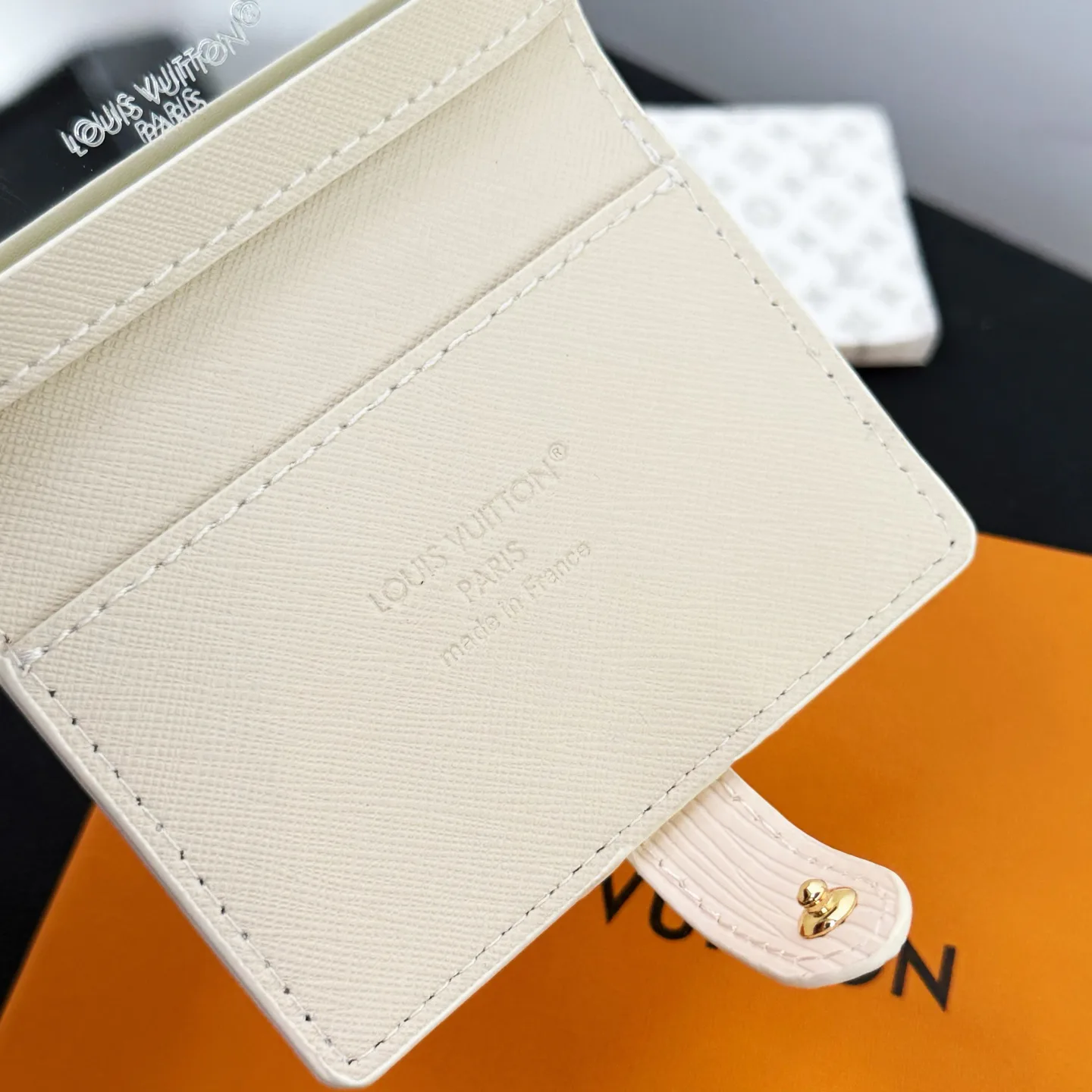 Визитницы Louis Vuitton 553169