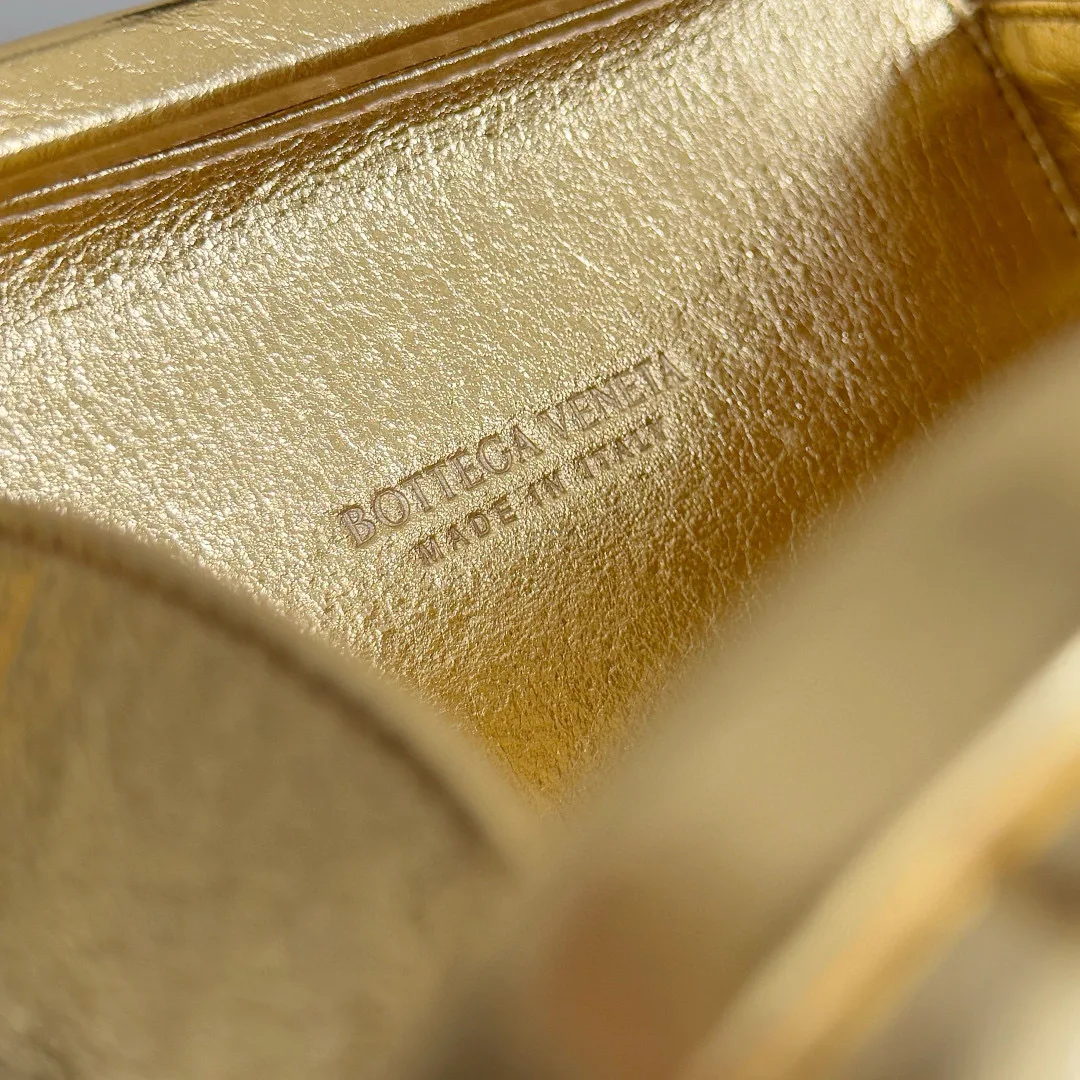 Клатчи Женские Bottega Veneta 17313210
