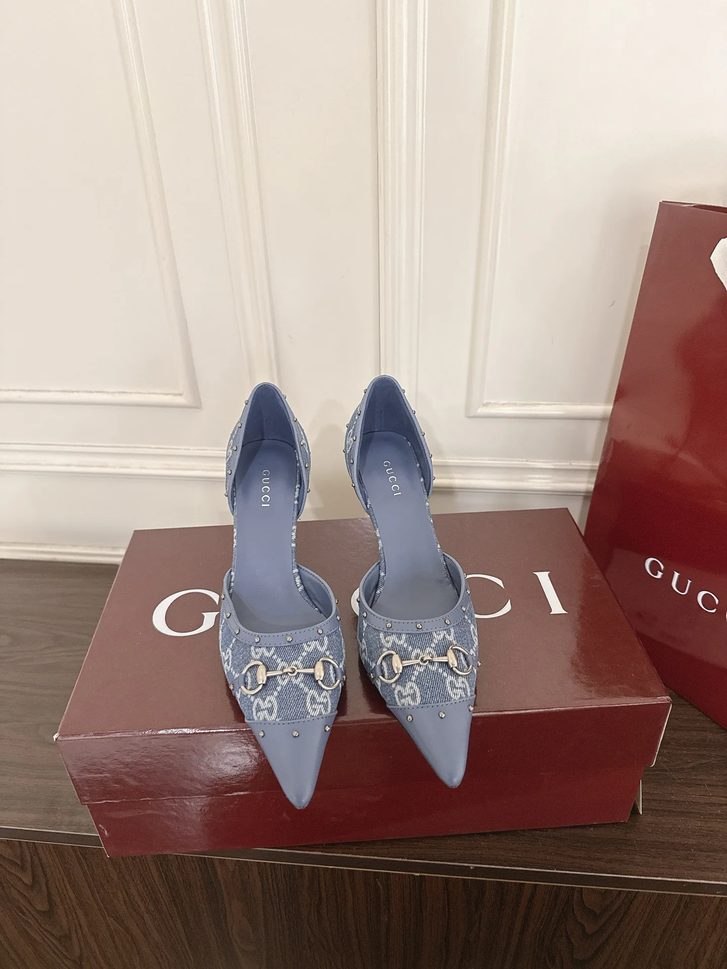 Туфли Женские Gucci 18135588