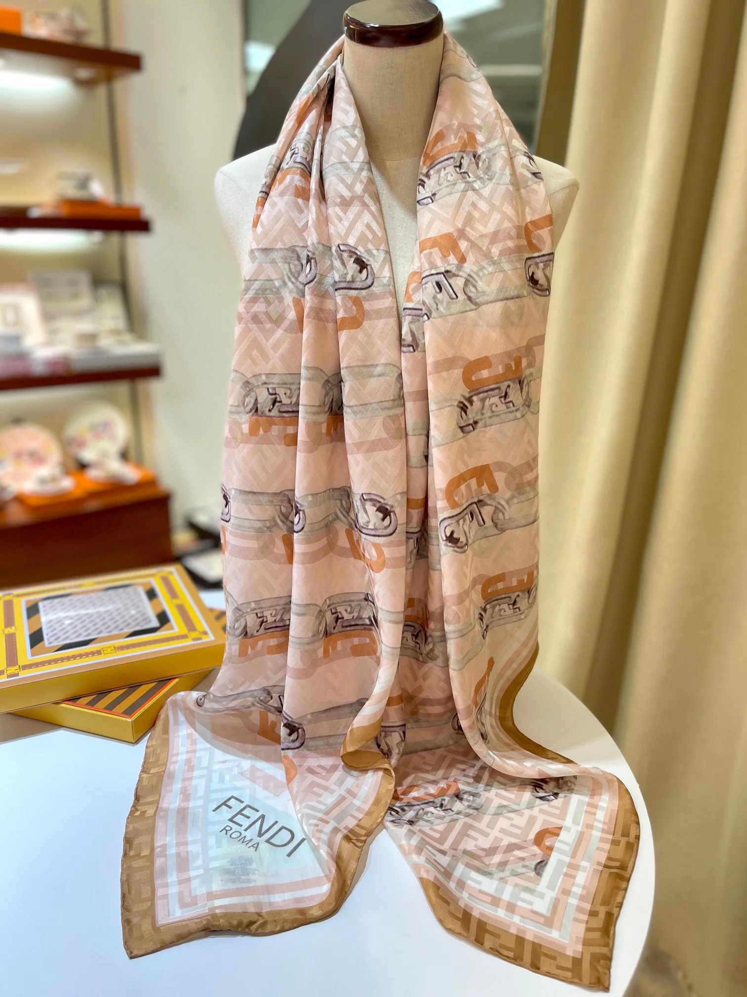 Шарфы Fendi 6457109