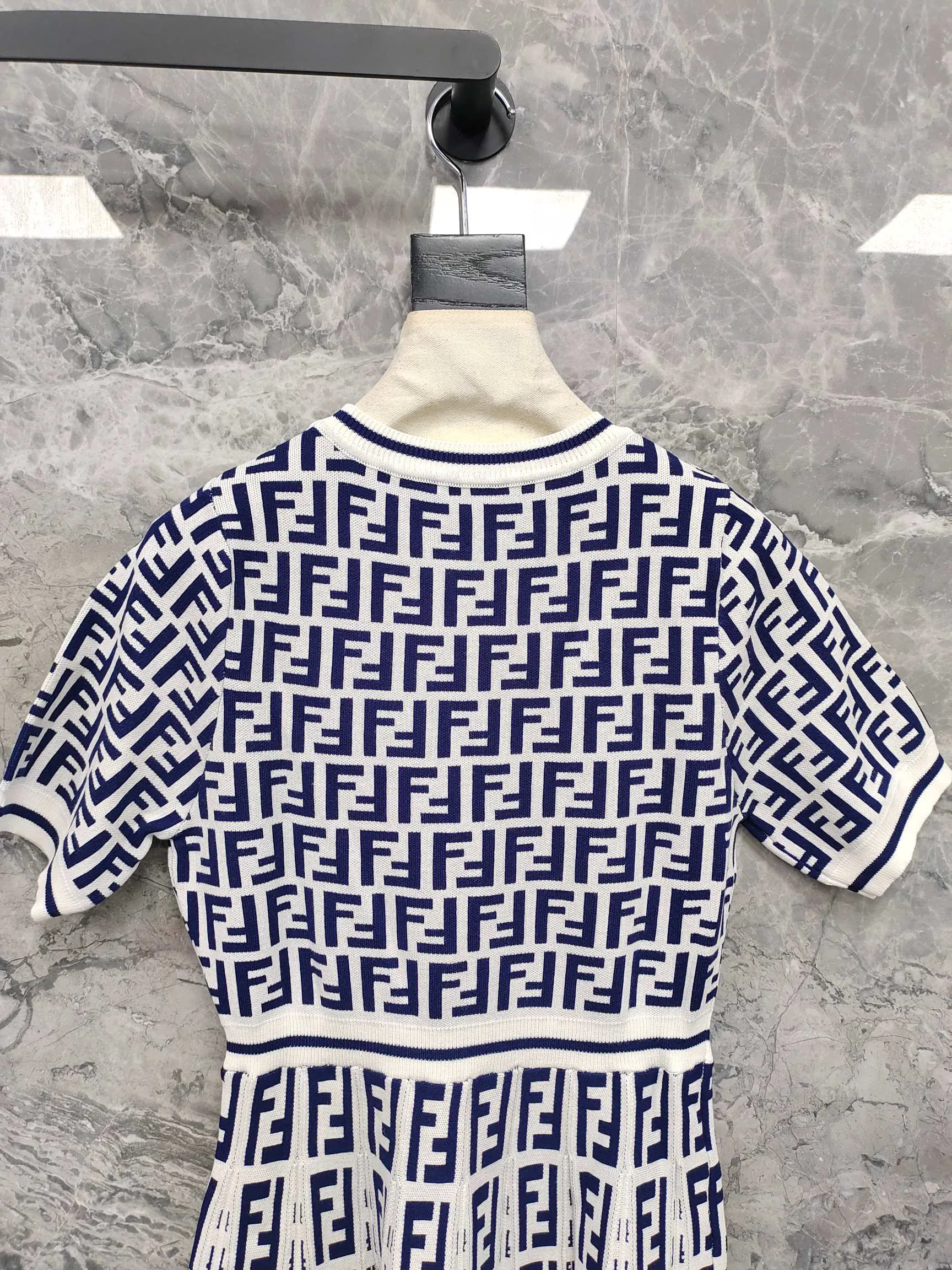 Платья Женские Fendi 18743538