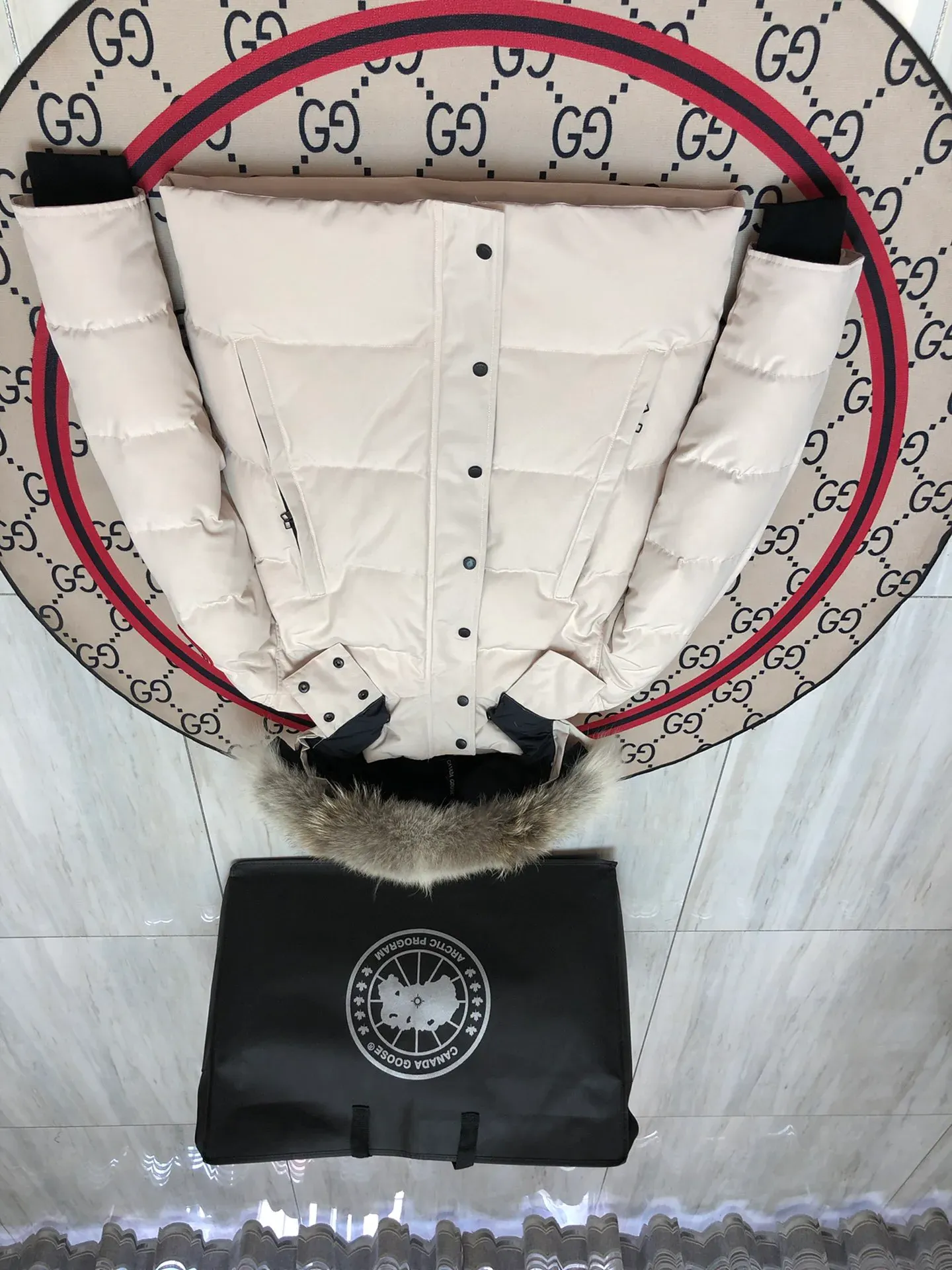 Куртки И Пуховики Женские Canada Goose 3153875