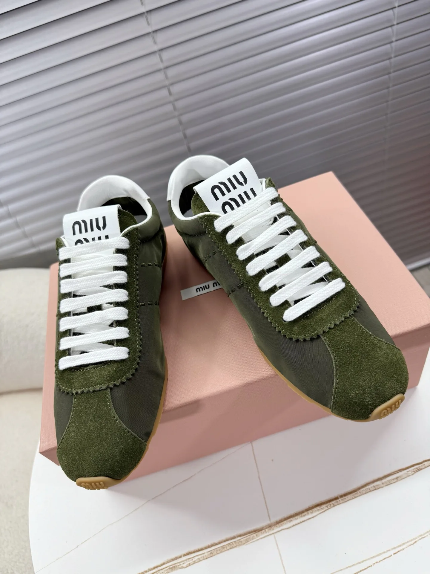 Кроссовки Женские Miu Miu 3742530