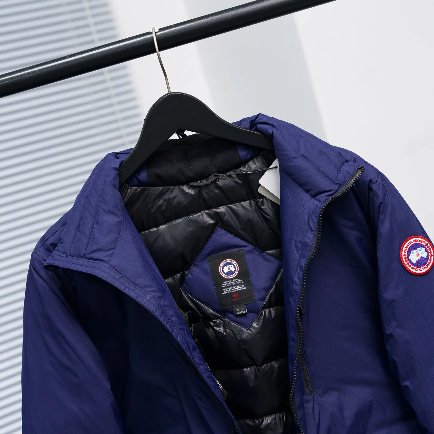 Куртки И Пуховики Женские Canada Goose 2139533
