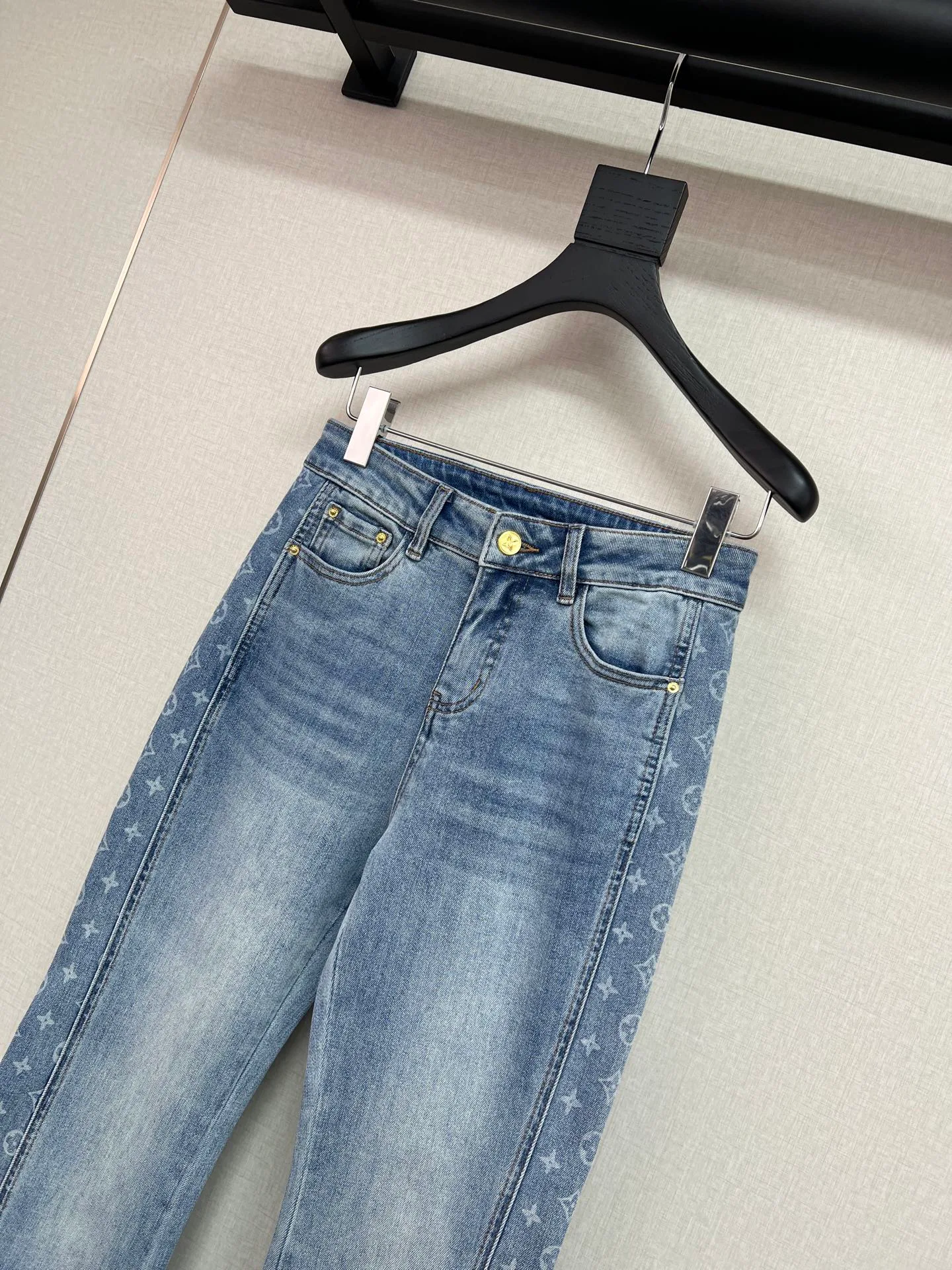 Джинсы Женские Louis Vuitton 13233655