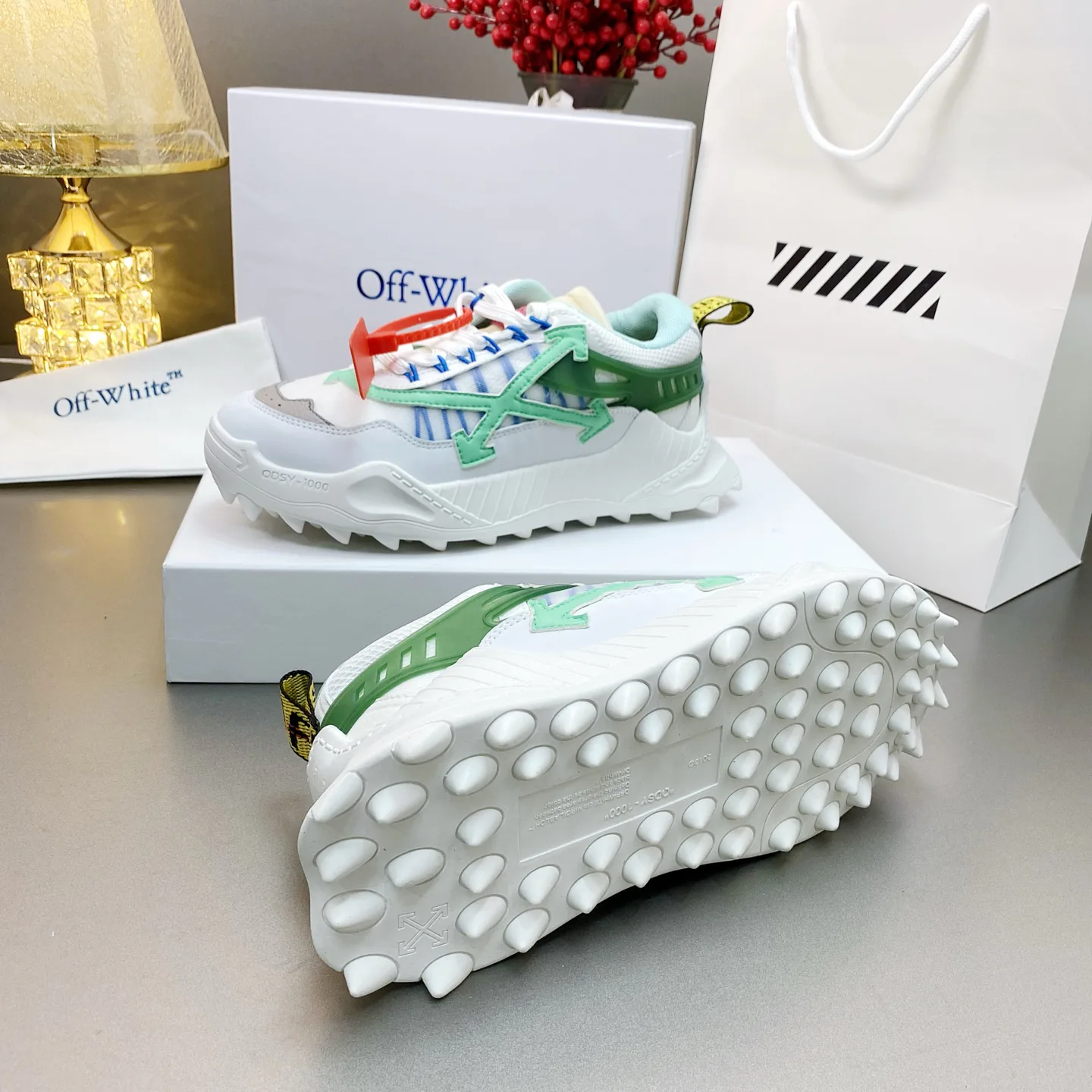 Кроссовки Женские Off-White 17530525