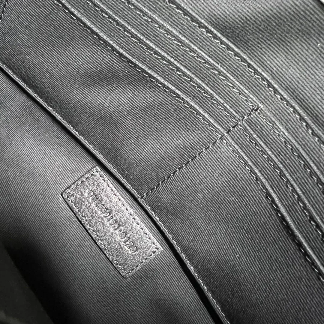 Клатчи Женские Louis Vuitton 810942