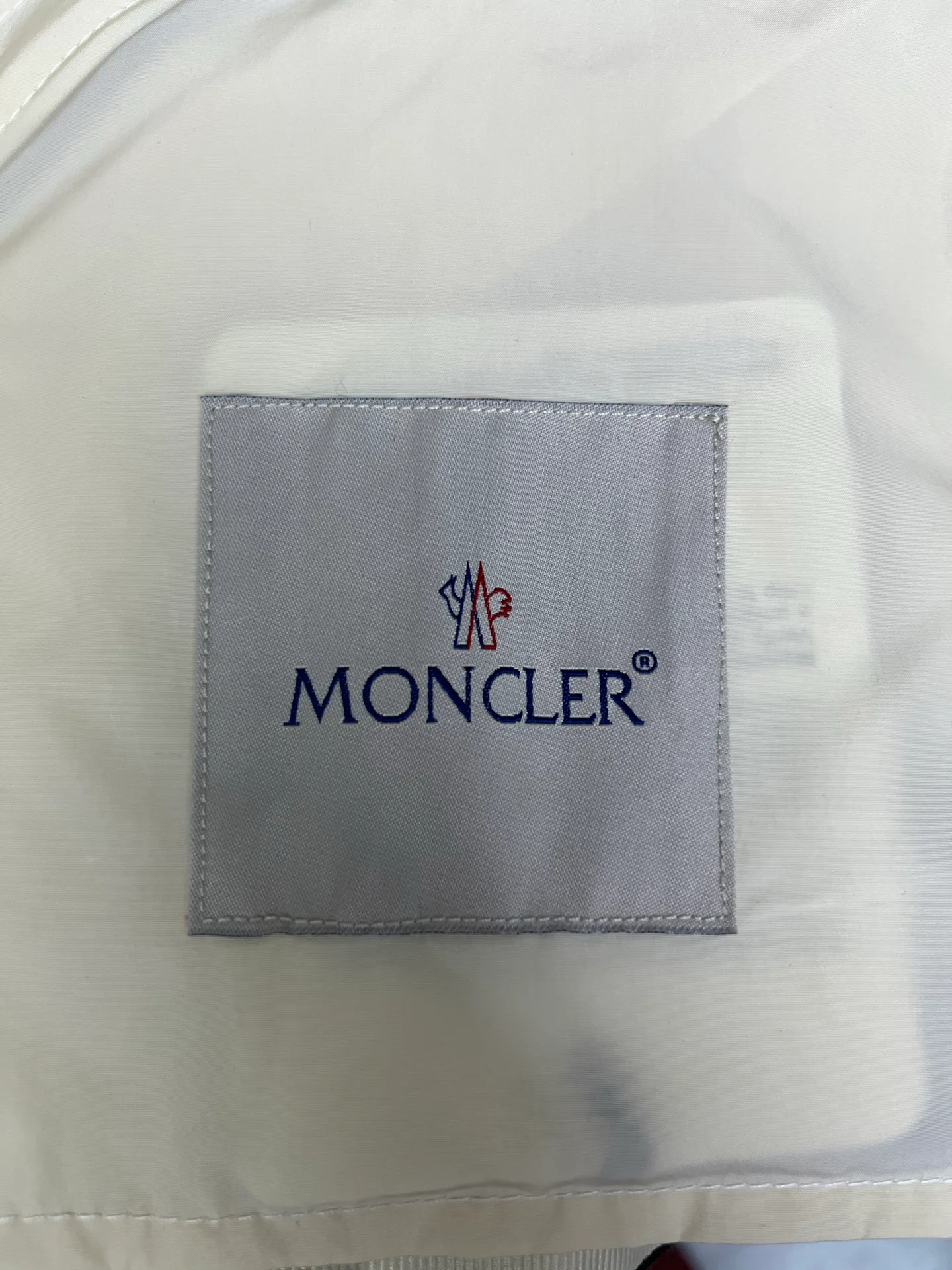 Куртки И Пуховики Женские Moncler 11862713