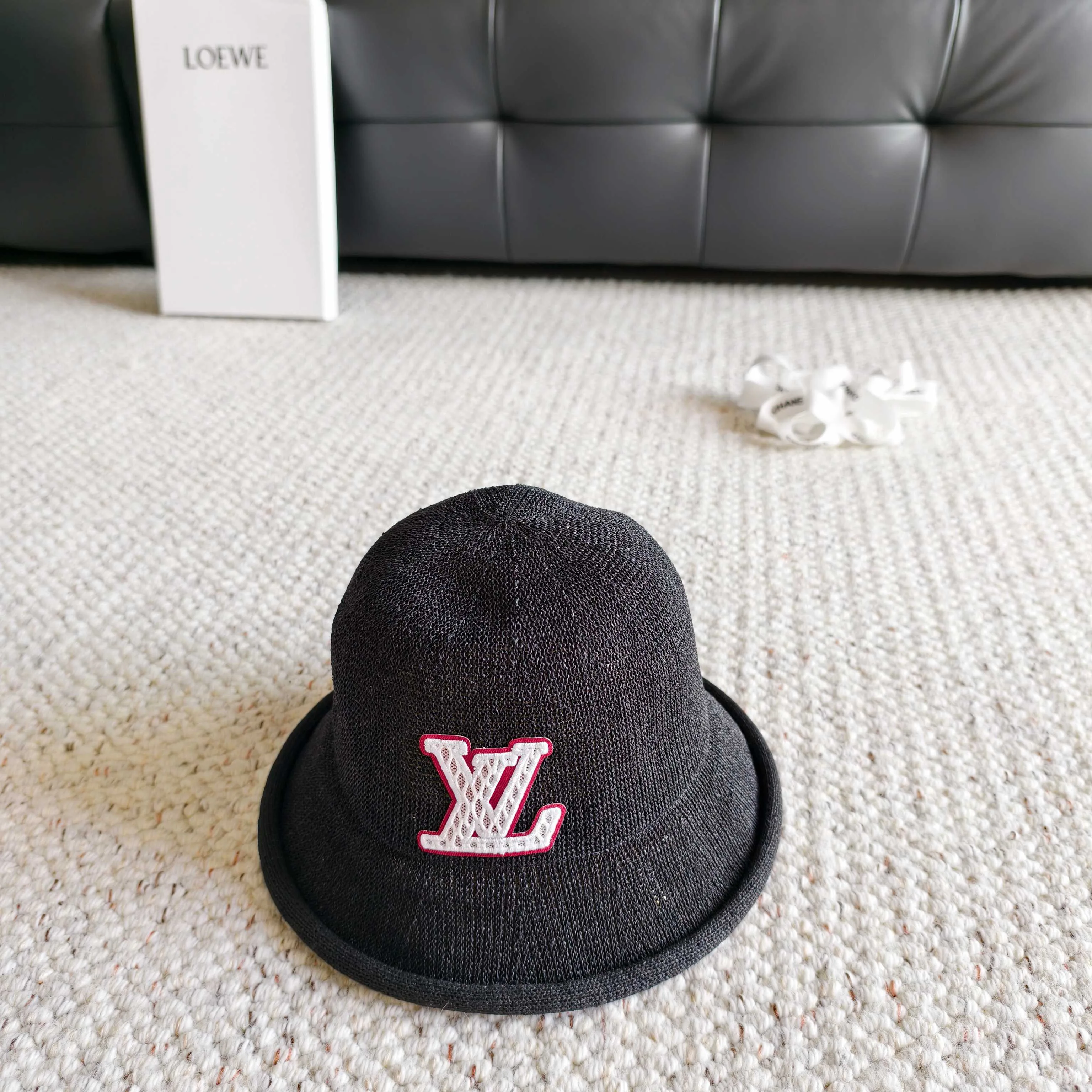 Головные Уборы Louis Vuitton 17498310