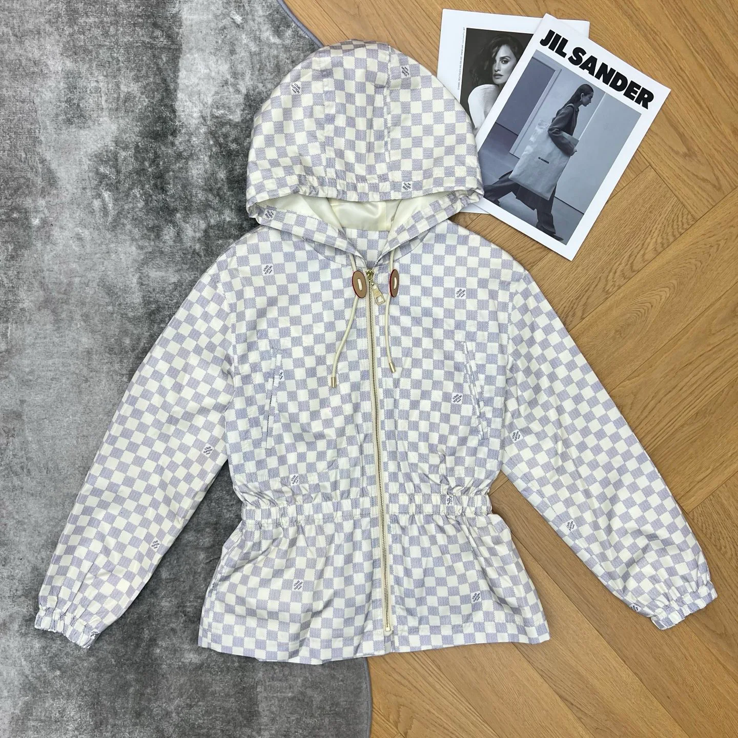 Куртки И Пуховики Женские Louis Vuitton 12592773