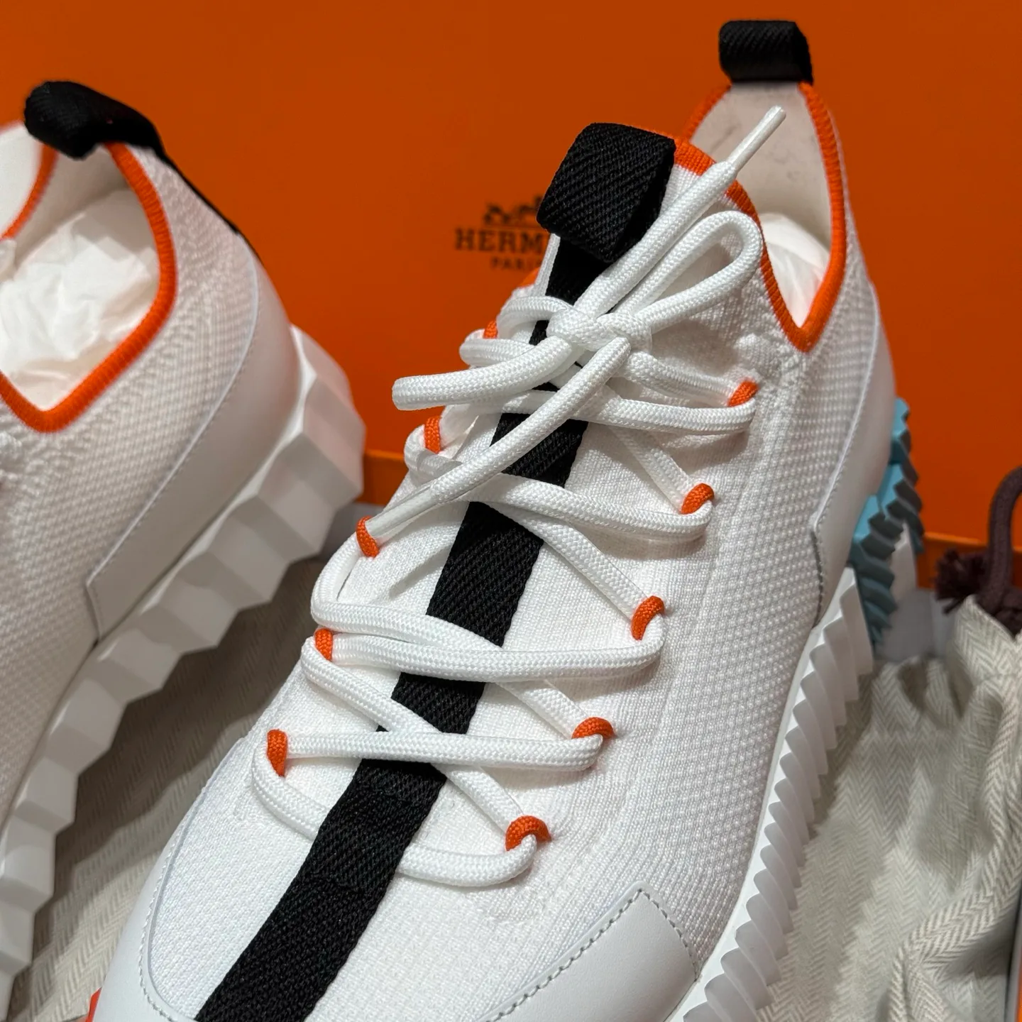 Кроссовки Женские Hermes 11204500