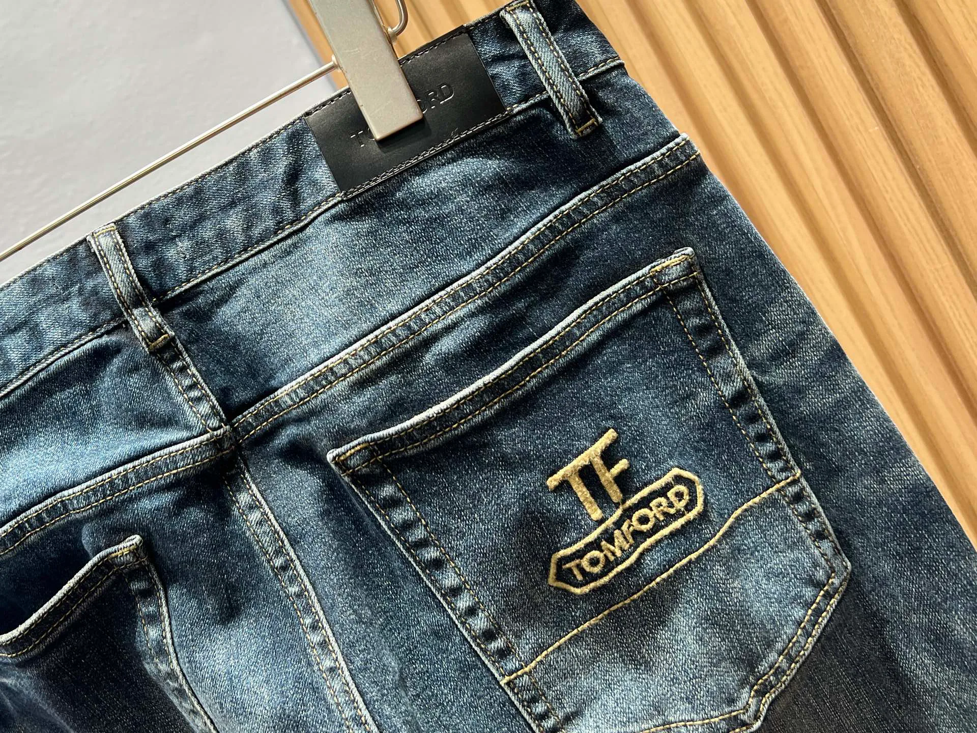 Джинсы Мужские Tom Ford 18084564