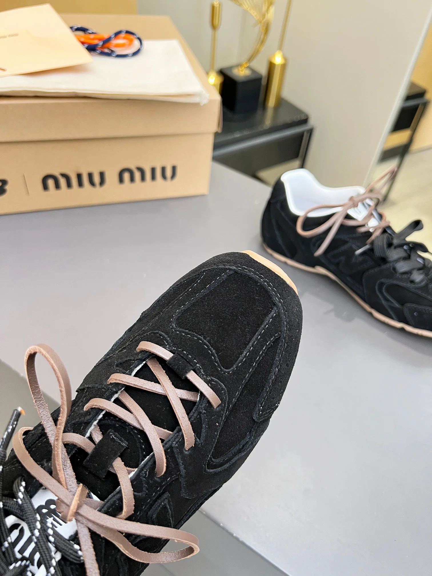 Кроссовки Женские Miu Miu 17949076