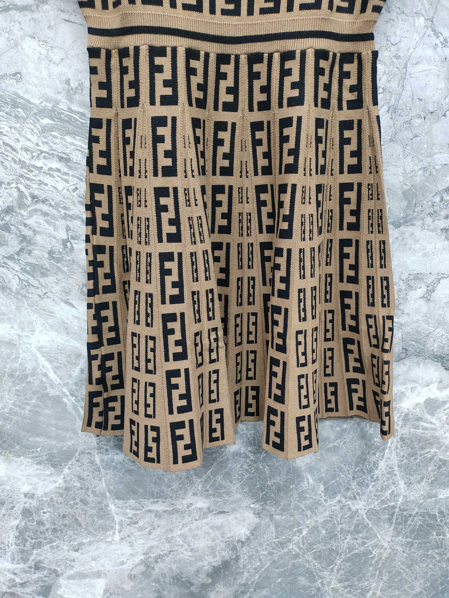 Платья Женские Fendi 18743537