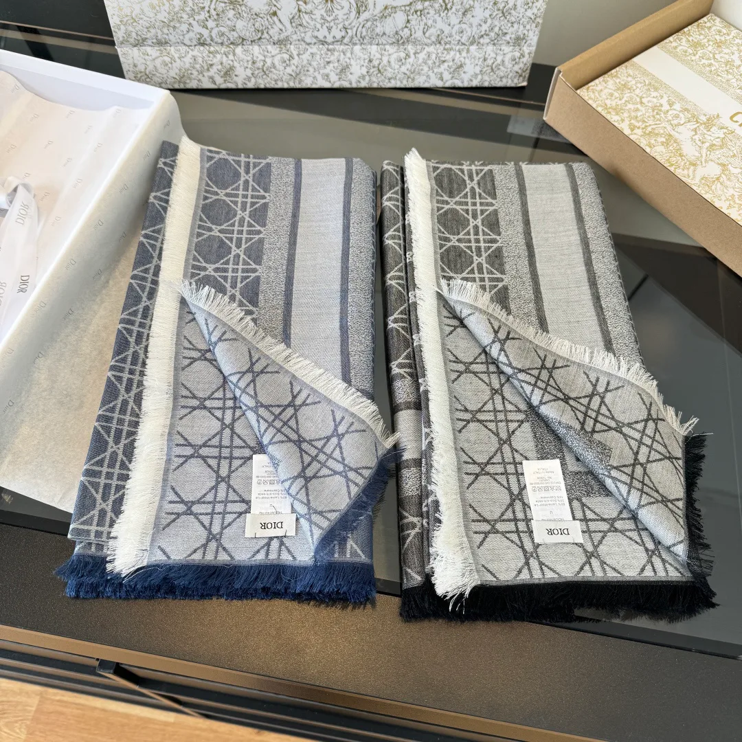 Шарфы Christian Dior 17827488