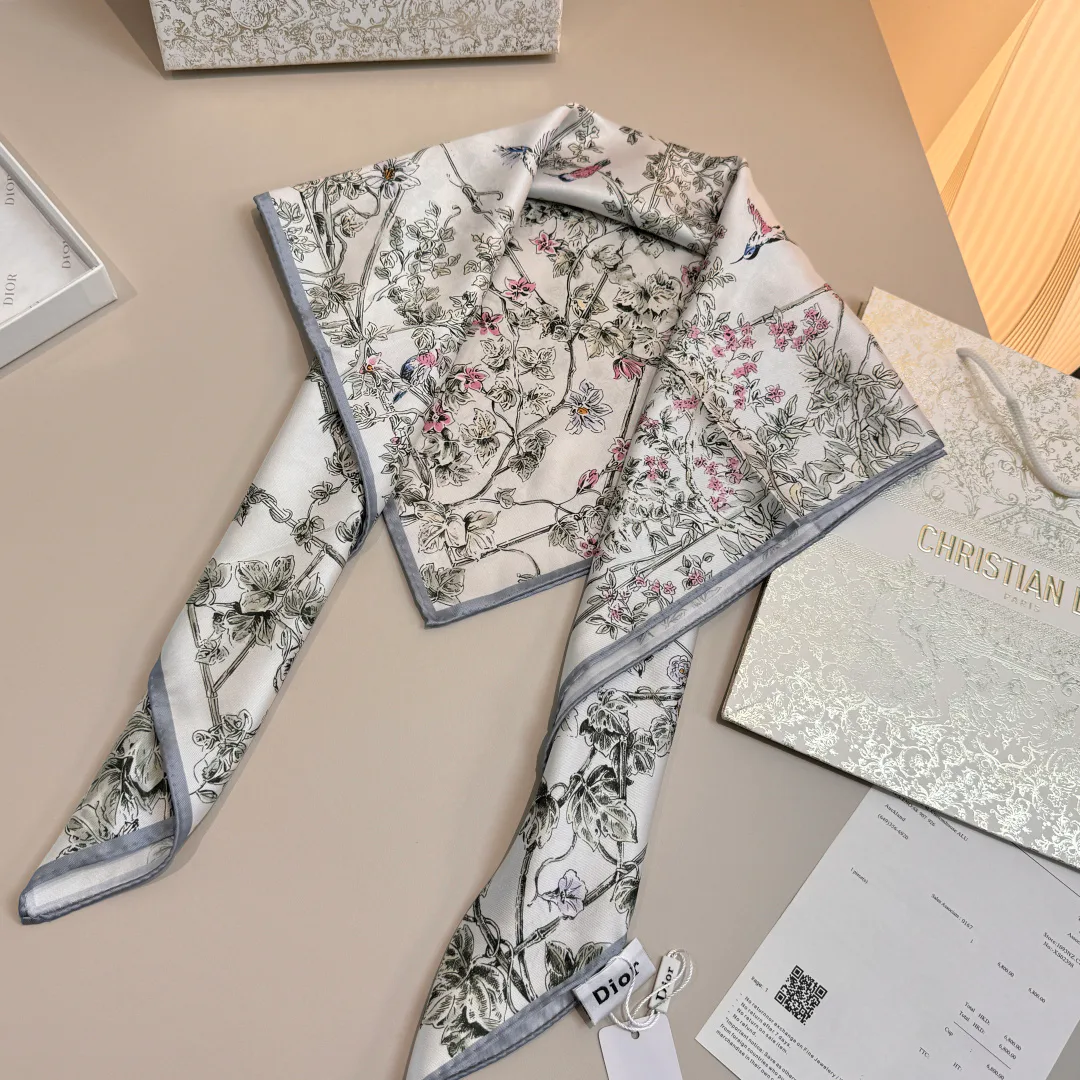 Платки Christian Dior 13922817