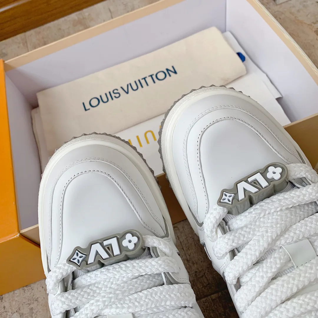 Кроссовки Женские Louis Vuitton 10234442