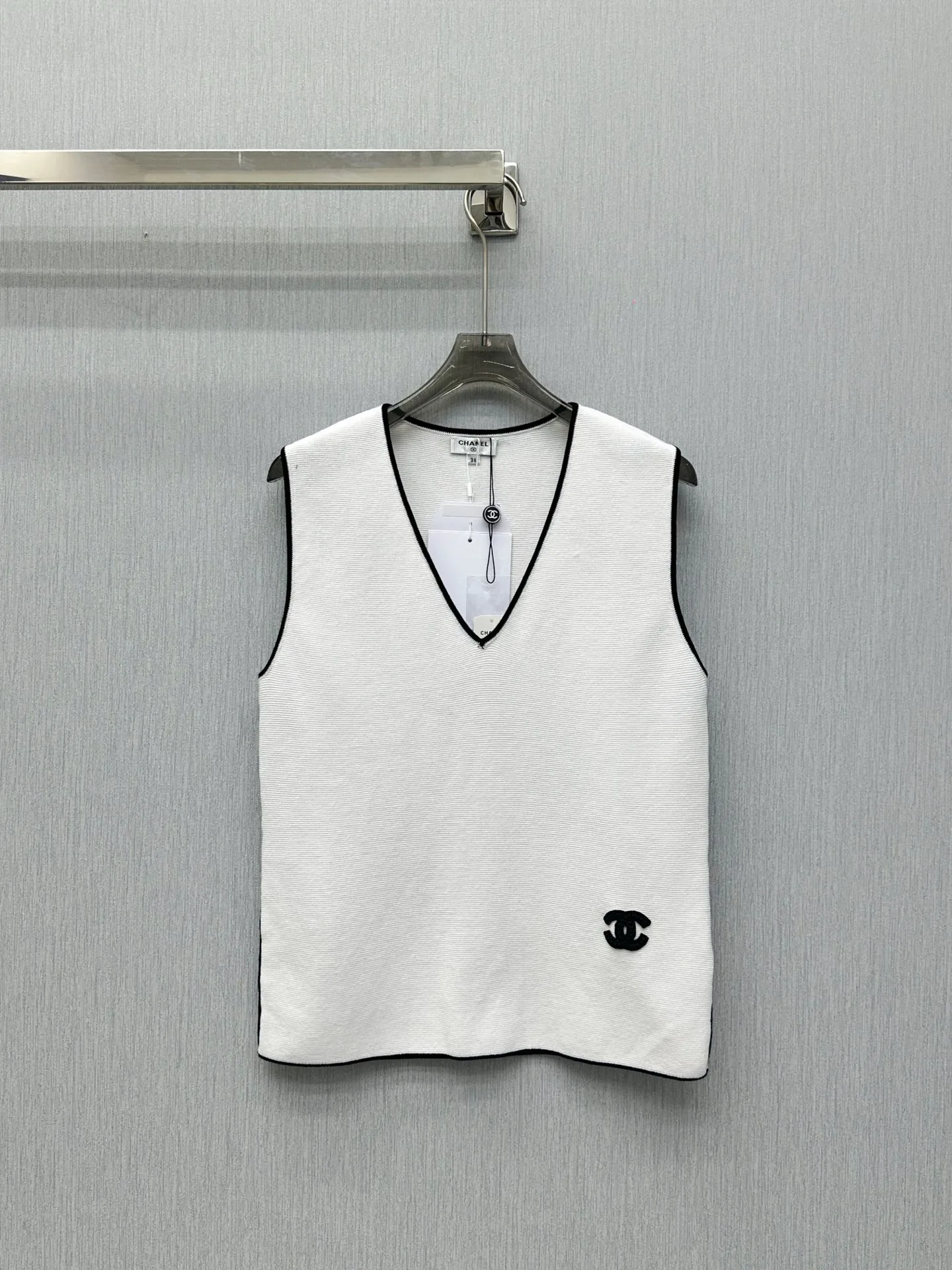 Жилеты Женские Chanel 12951737