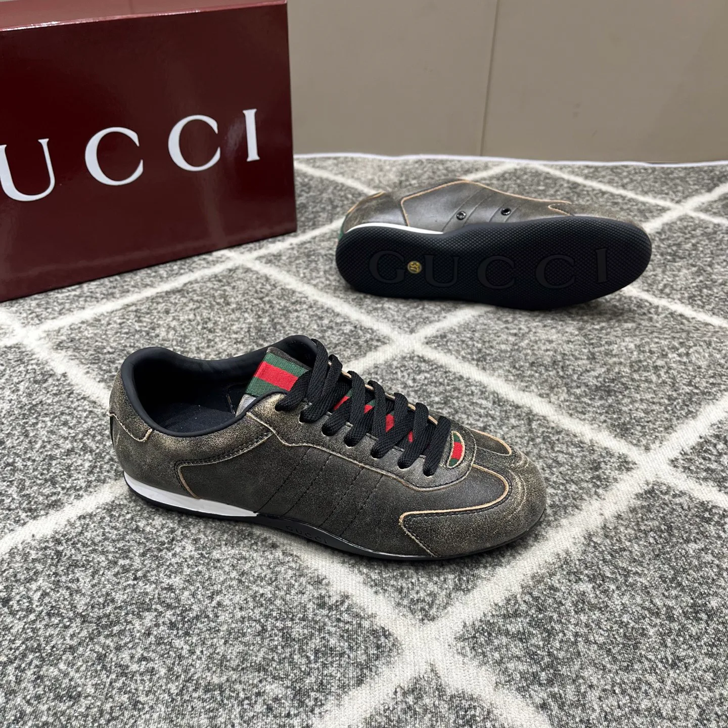 Кроссовки Женские Gucci 480642