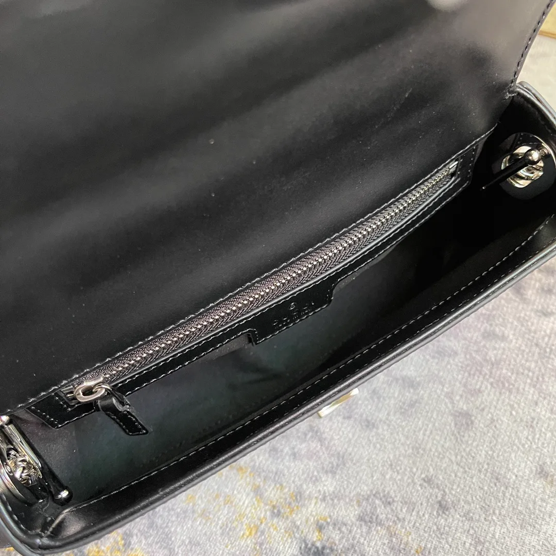 Классические Сумки Женские Gucci 10979022
