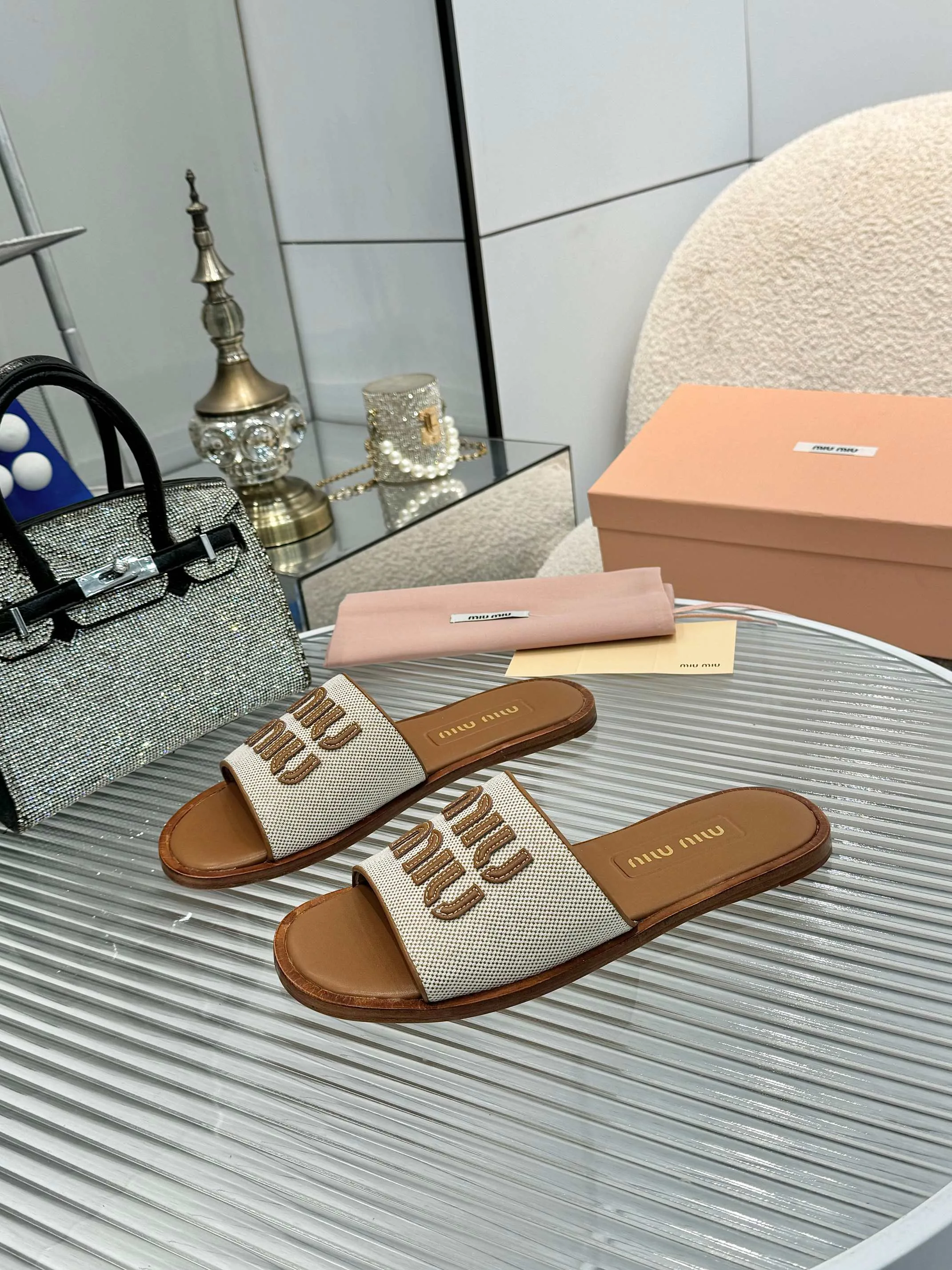 Шлепанцы Женские Miu Miu 21621