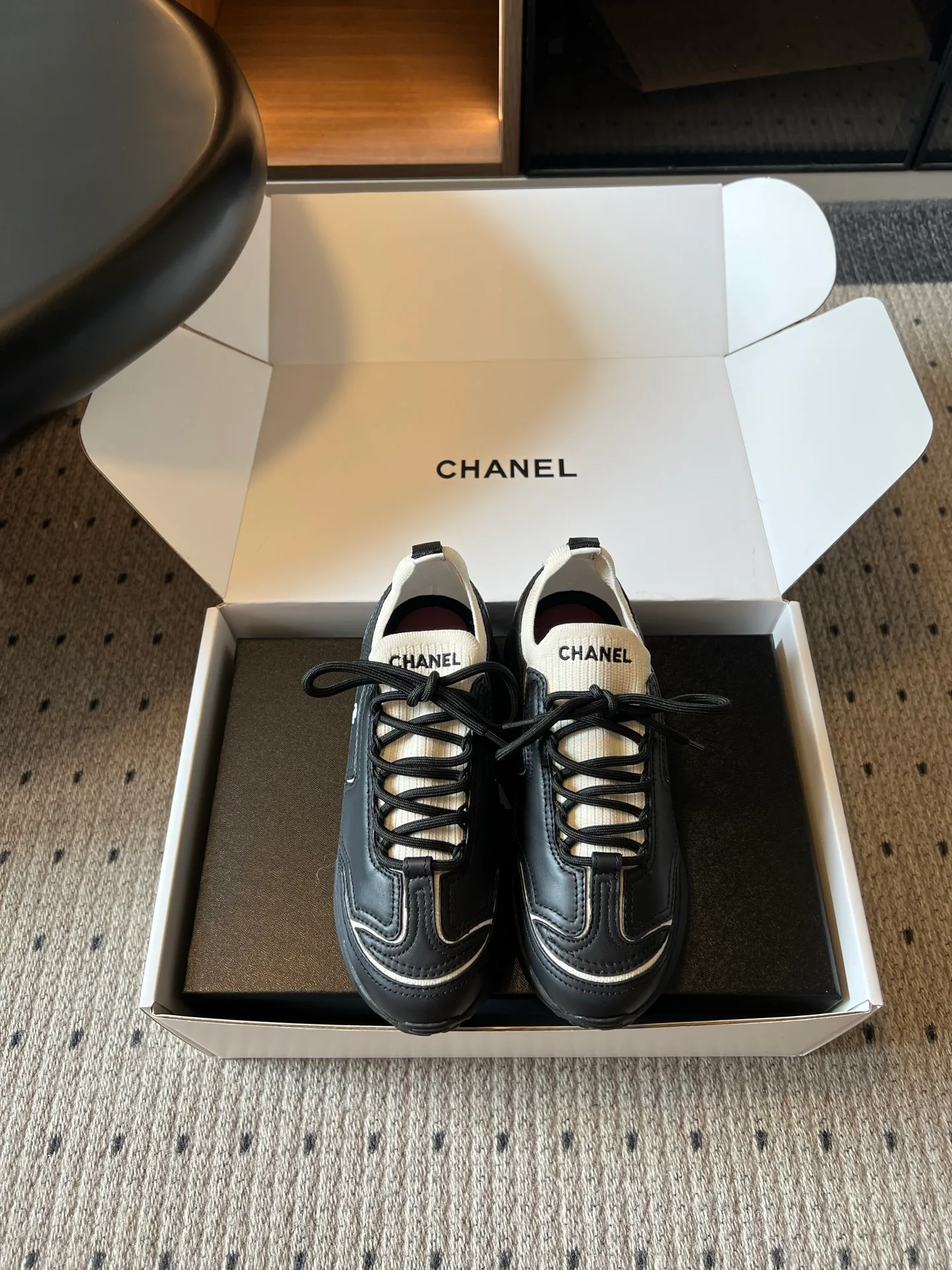 Кроссовки Женские Chanel 17793455