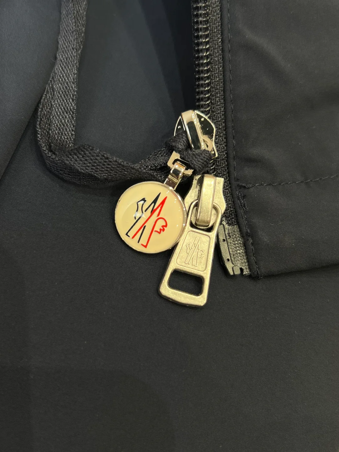 Куртки И Пуховики Мужские Moncler 12361126