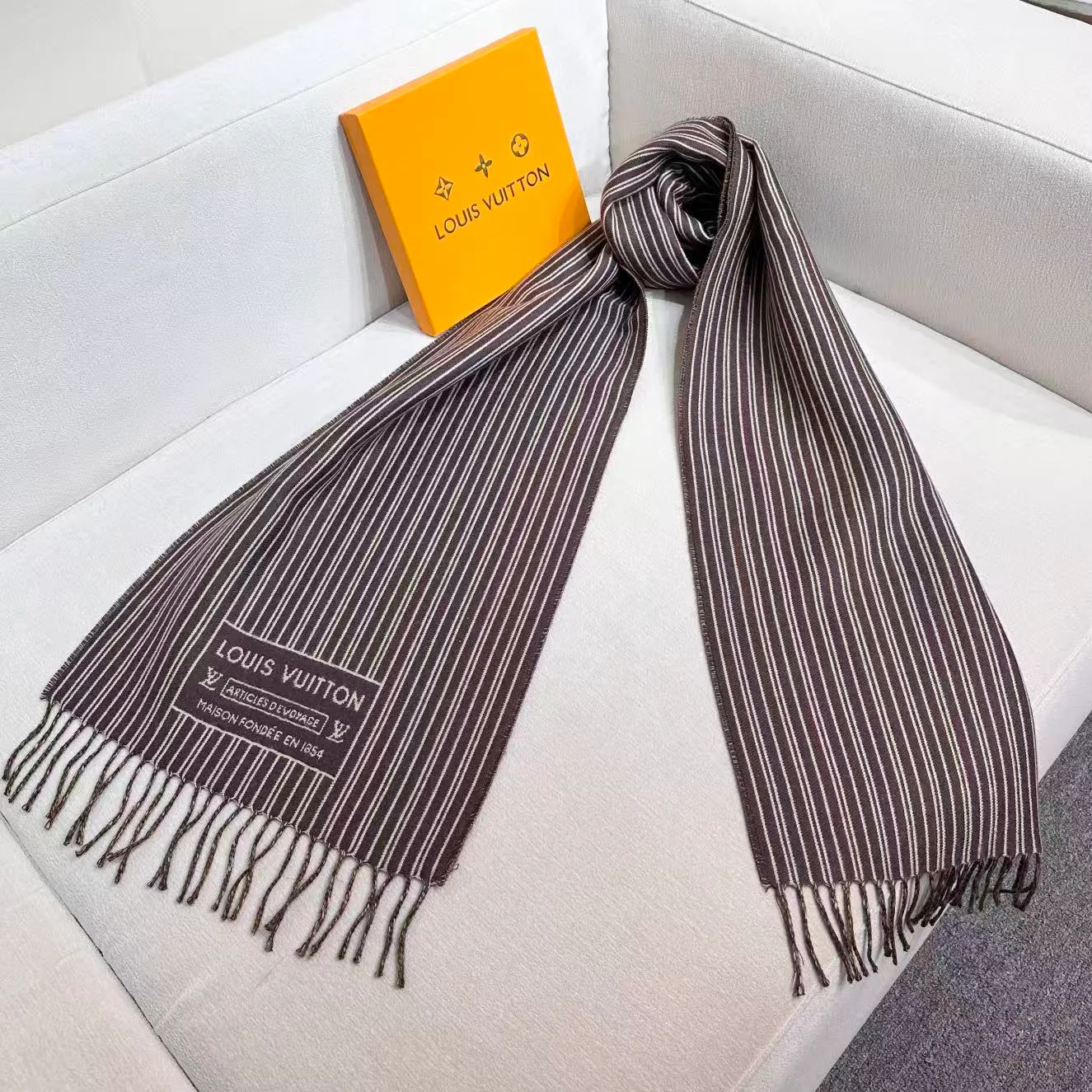 Шарфы Louis Vuitton 1152008