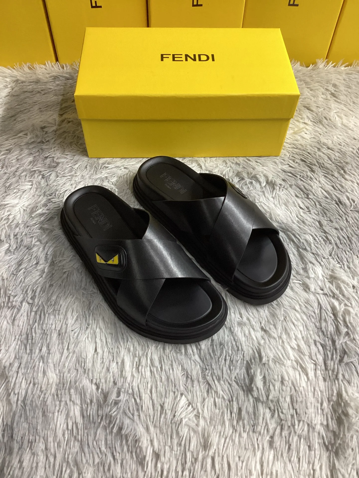 Шлепанцы Мужские Fendi 13353285