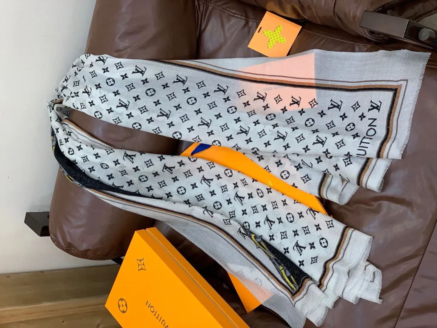 Шарфы Louis Vuitton 1036338