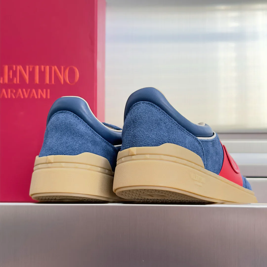 Кроссовки Женские Valentino 19175898