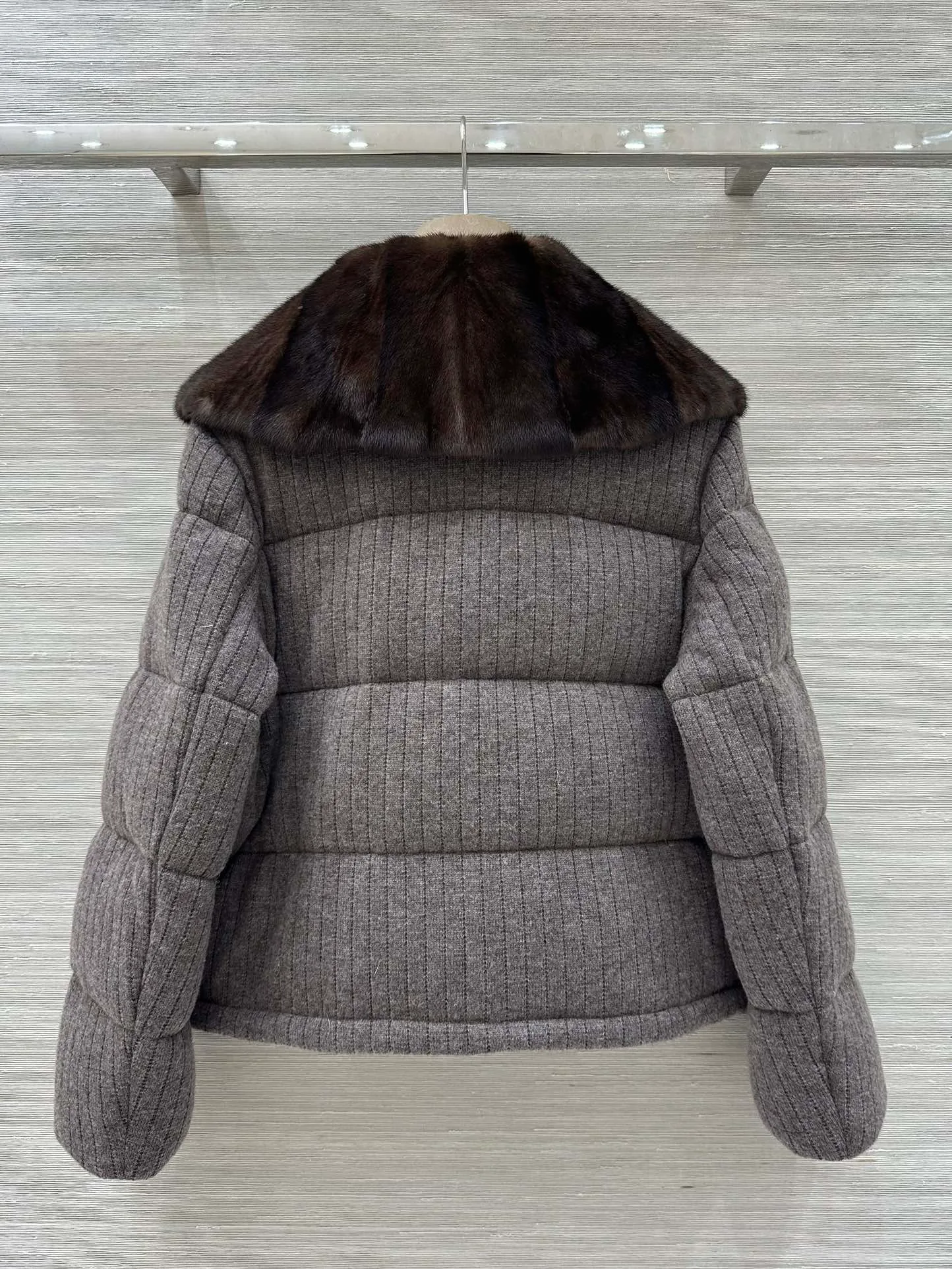 Куртки И Пуховики Женские Loro Piana 19610723