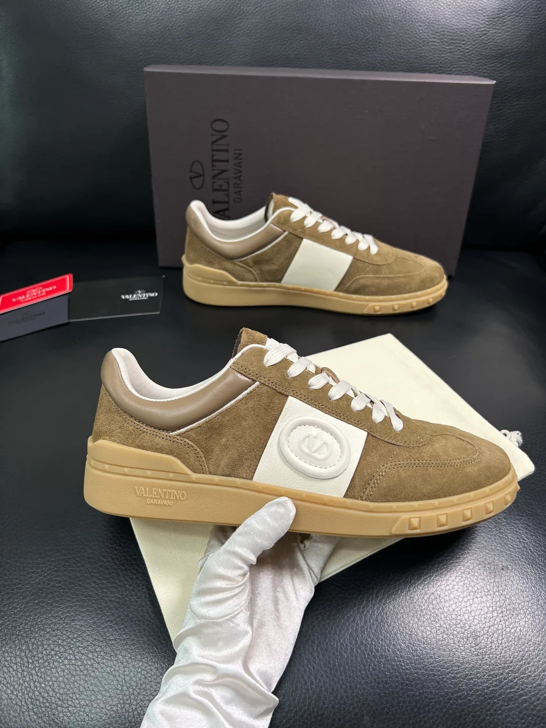 Кроссовки Женские Valentino 17093909