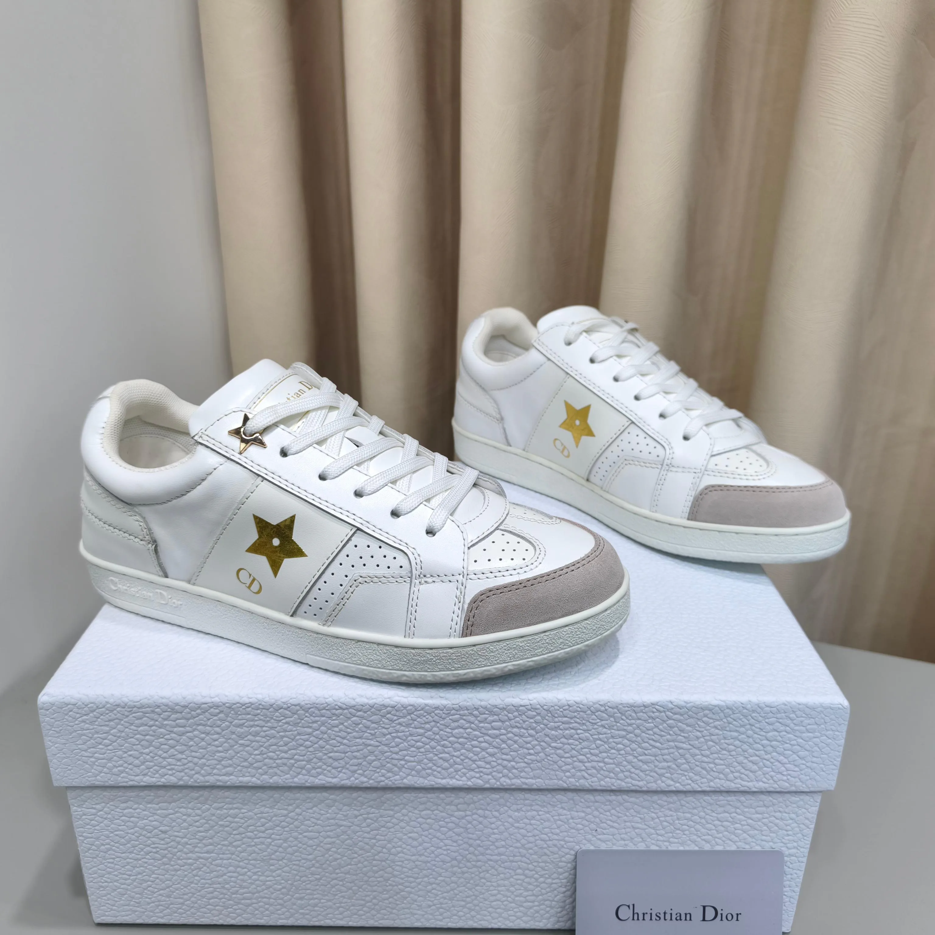 Кроссовки Женские Christian Dior 17988722