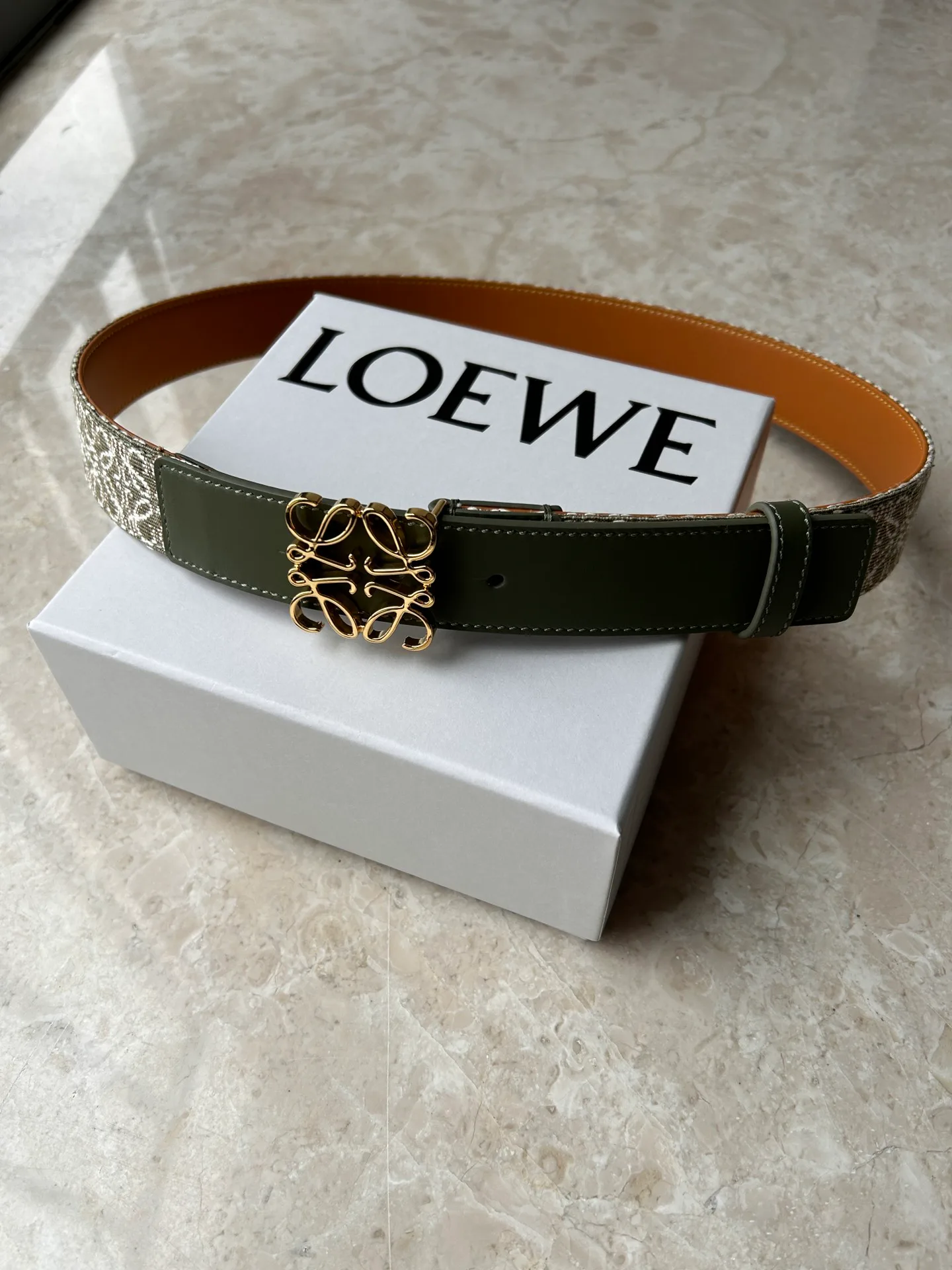 Ремни Loewe 11704492