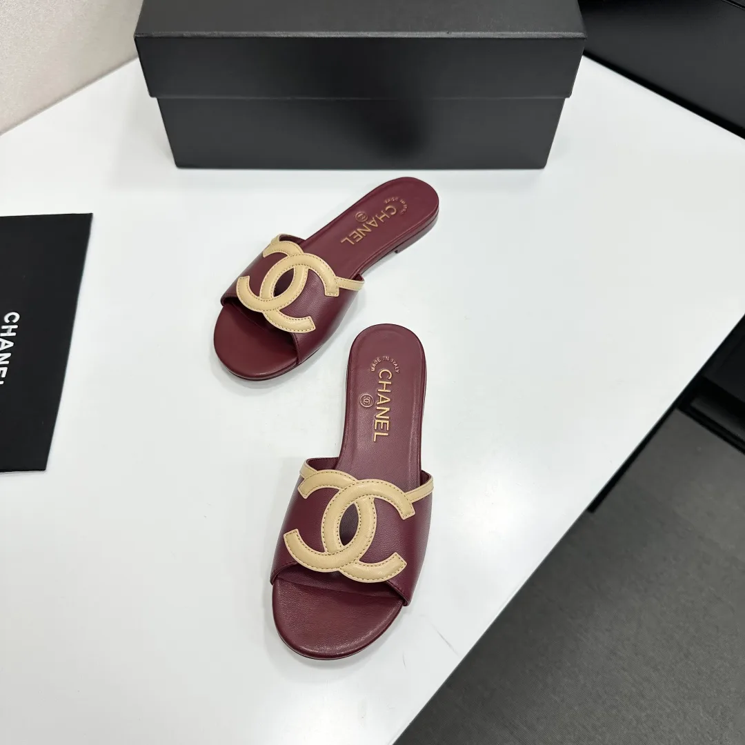 Шлепанцы Женские Chanel 11738538