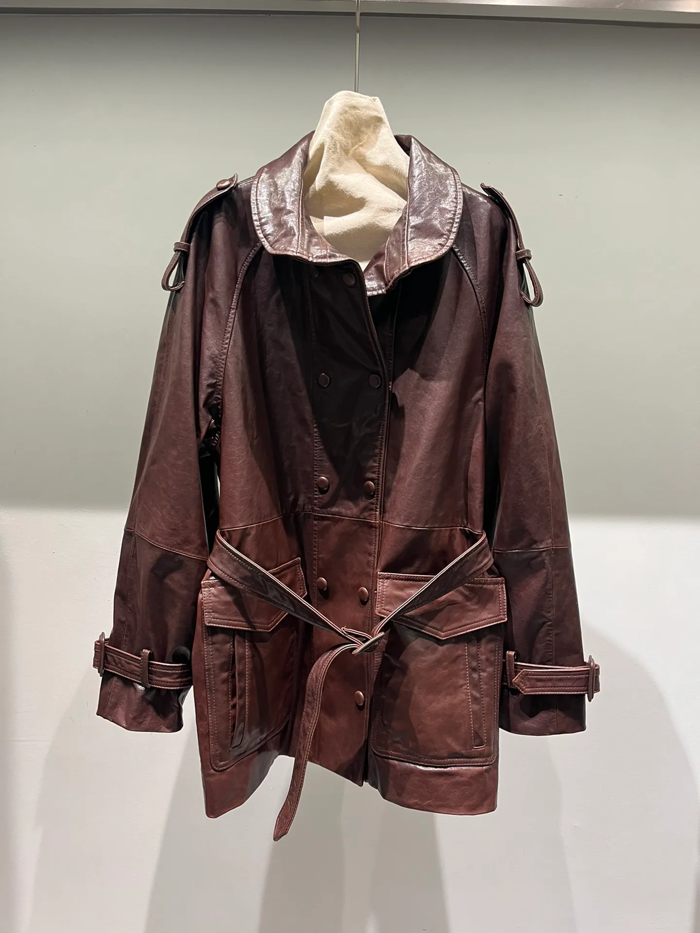 Кожаные Куртки И Дублёнки Женские Saint Laurent 11526306