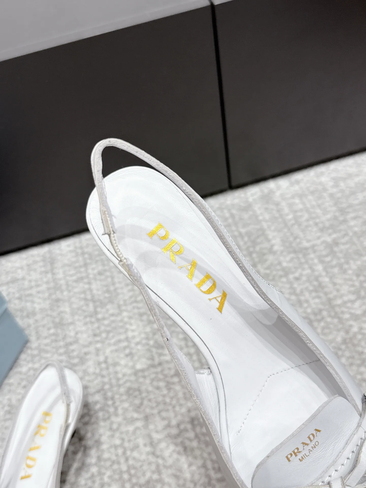 Туфли Женские Prada 13540594