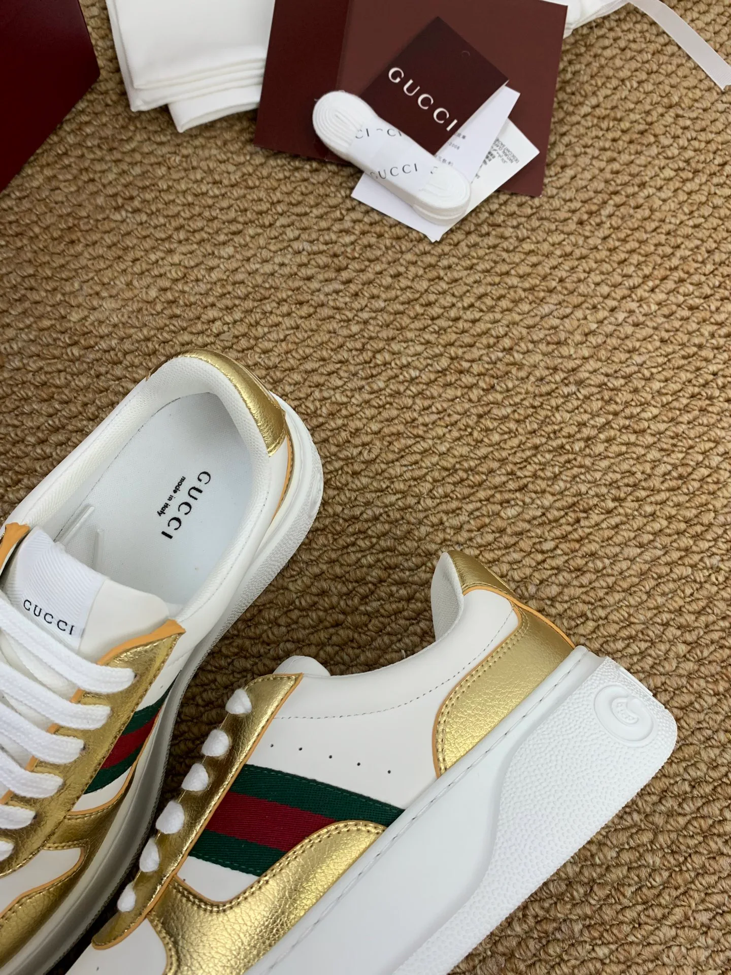 Кроссовки Женские Gucci 17545193