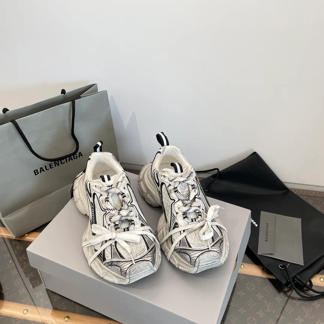 Кроссовки Женские Balenciaga 12656298
