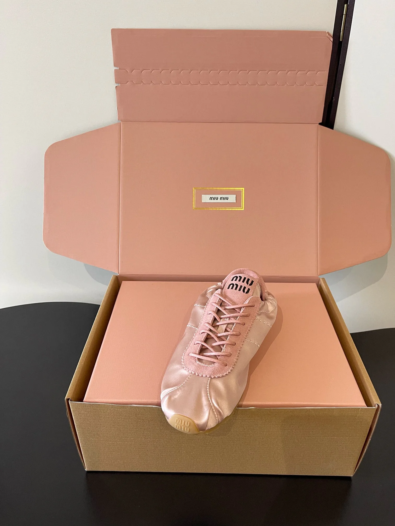 Кроссовки Женские Miu Miu 10654997