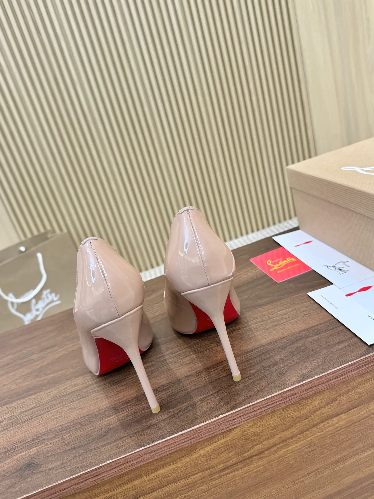 Туфли Женские Christian Louboutin 13139