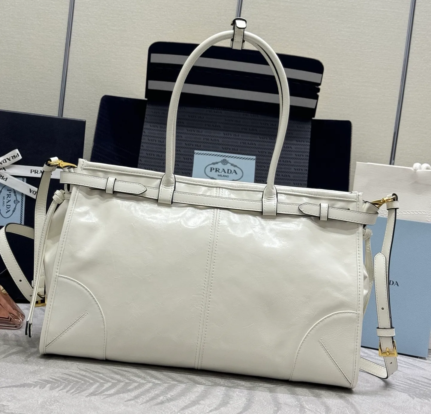 Классические Сумки Женские Prada 11462526