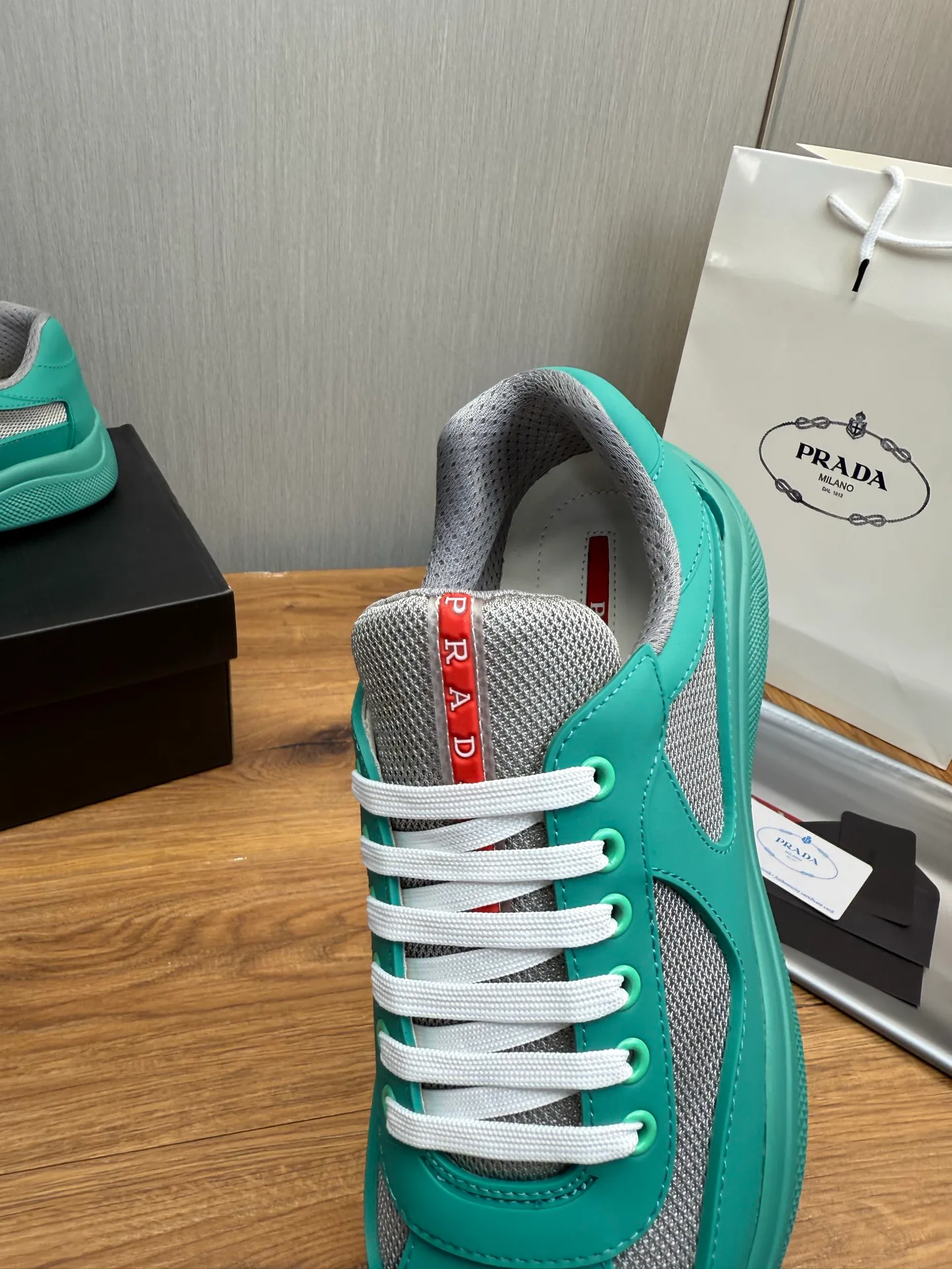 Кроссовки Женские Prada 1261593