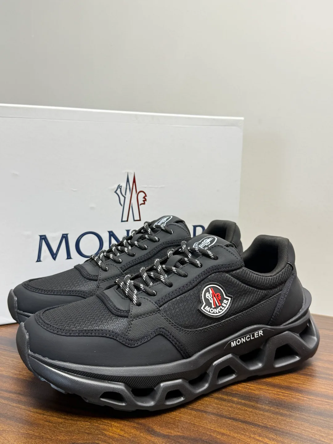 Кроссовки Мужские Moncler 19401691